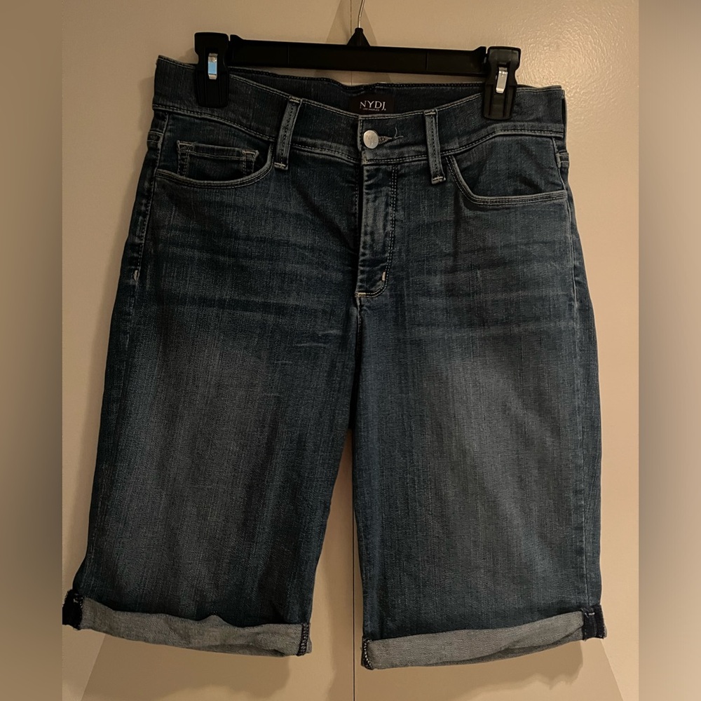 NYDJ Briella Cuffed Denim Shorts size 6